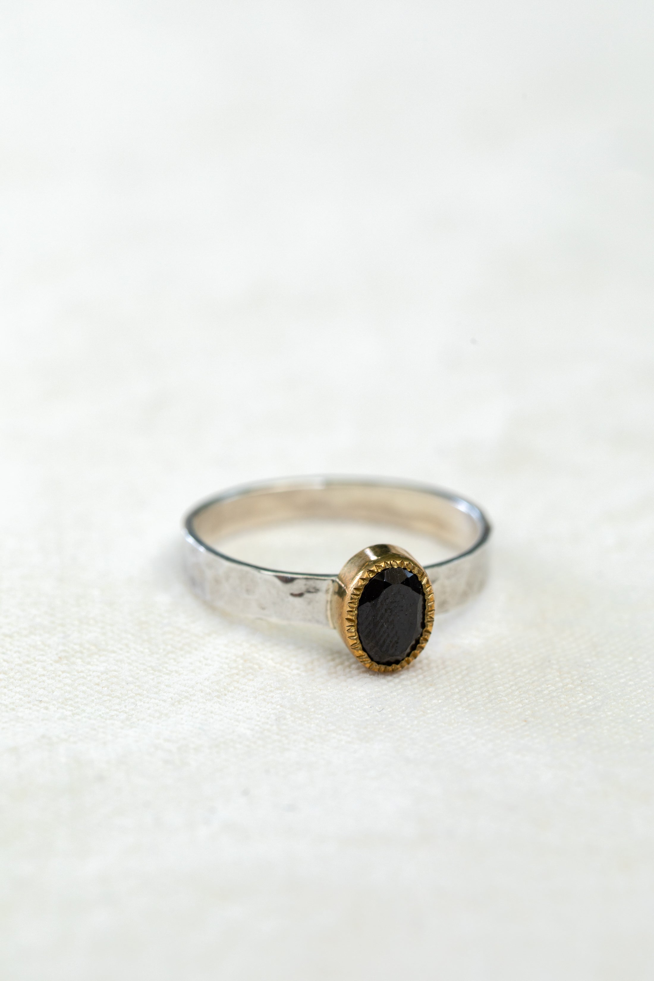 Bague Némesia