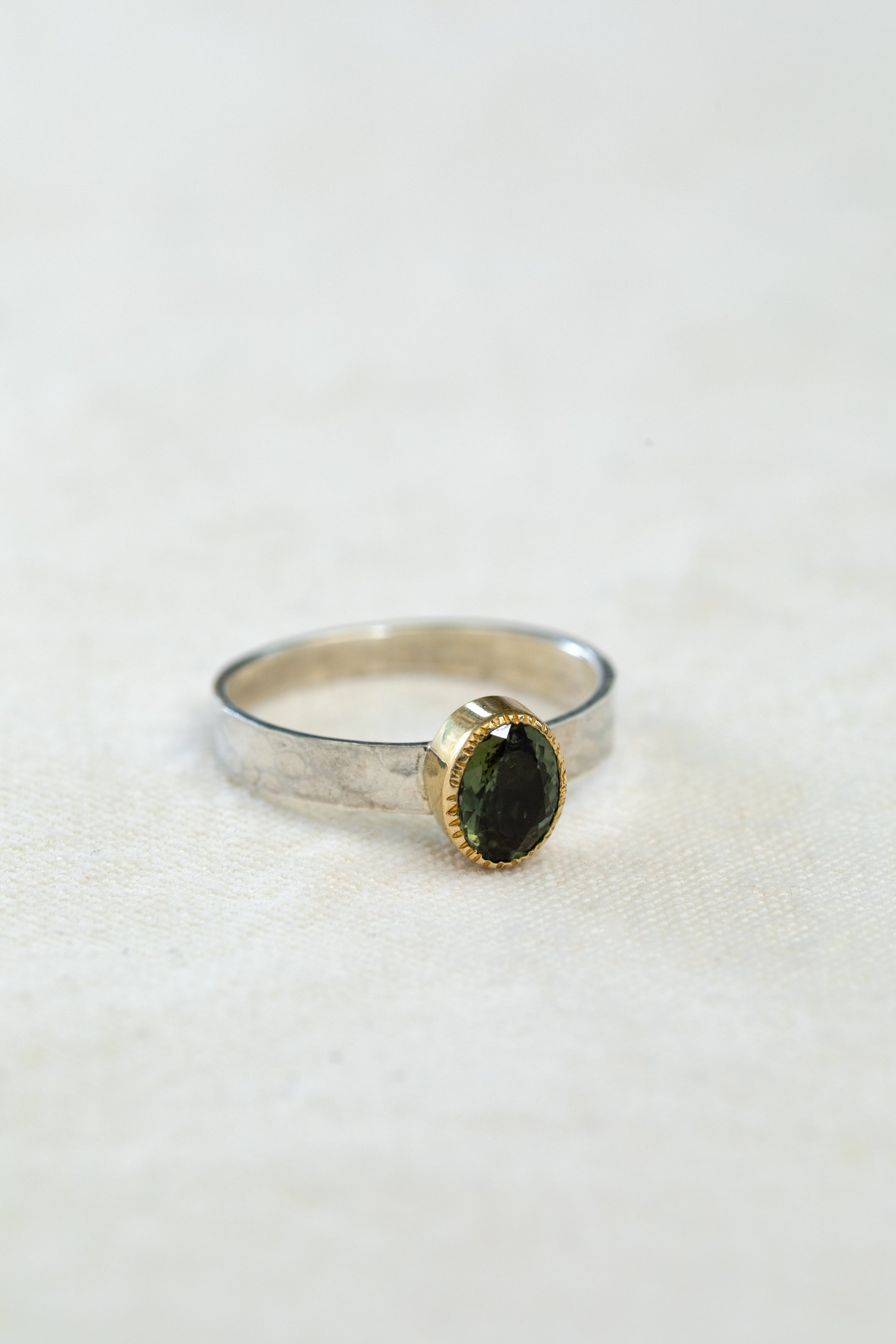 Bague Némesia